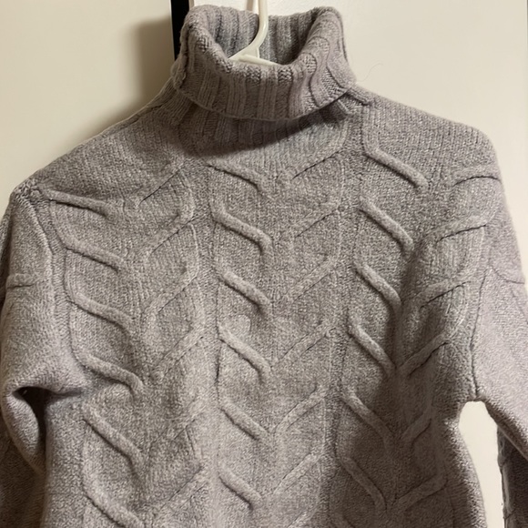 Wilfred gray sweater Size Small but fits XXS or XS - Picture 2 of 3